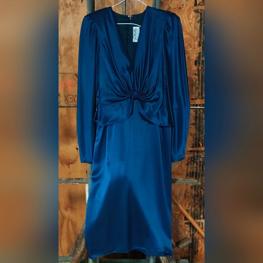 Vintage pinup-esque dress